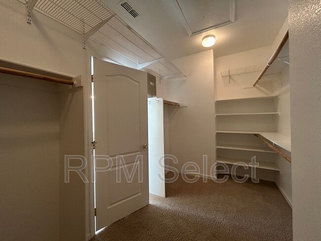 Building Photo - 2206 Ranch House Ct