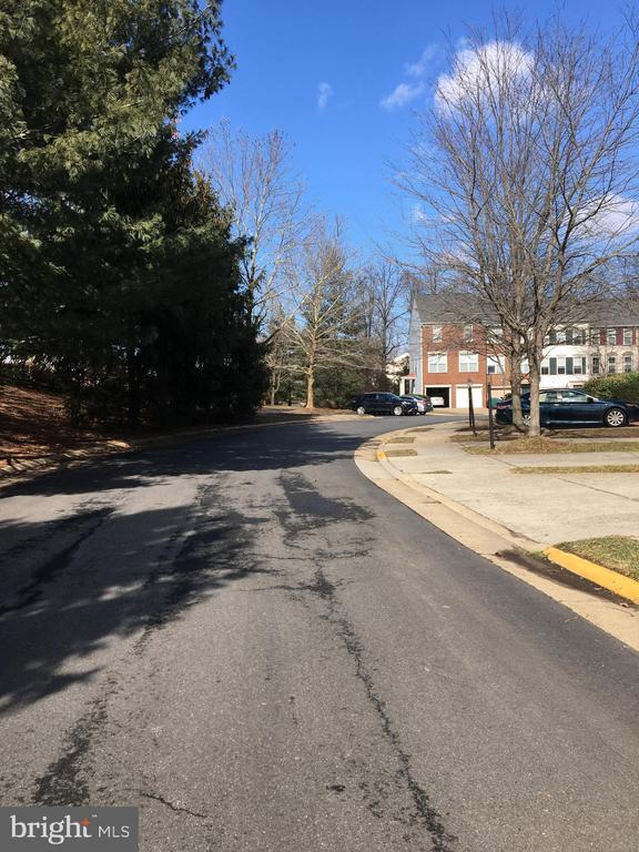 Building Photo - 21542 Harvest Green Terrace