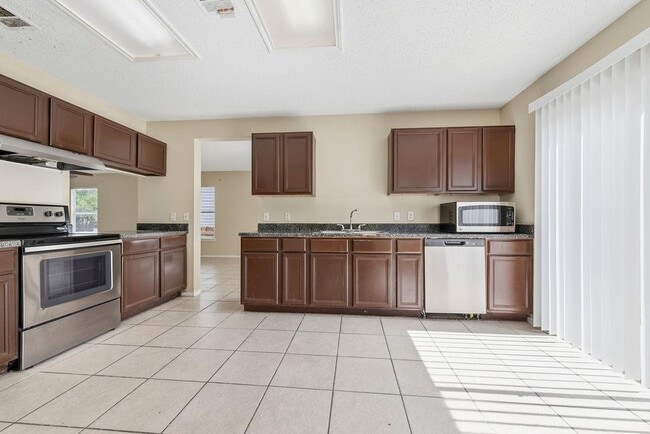 Building Photo - 1109 Bradbury Ln