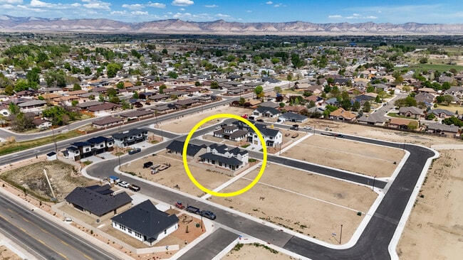 Building Photo - 367 Toms Cyn Dr