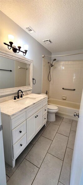Building Photo - 48 Kings Colony Ct