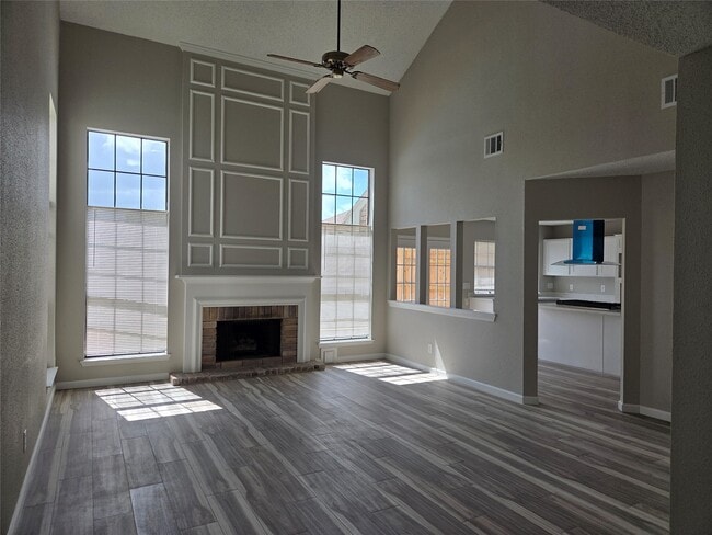 Building Photo - 14959 Havenridge Dr