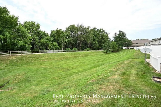 Building Photo - 13610 Oak Valley Dr