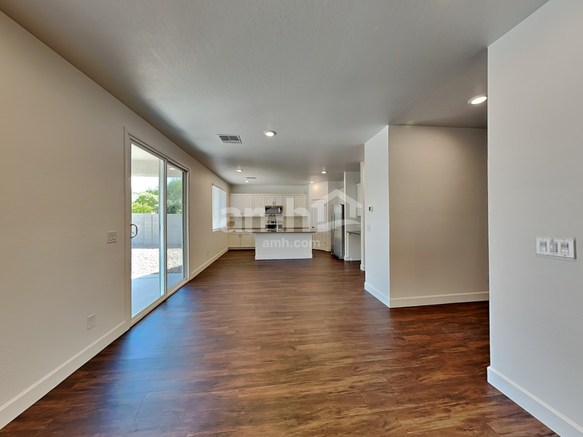Building Photo - 6615 S 42nd Dr