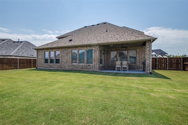 Building Photo - 11112 Lacey Oak Ridge