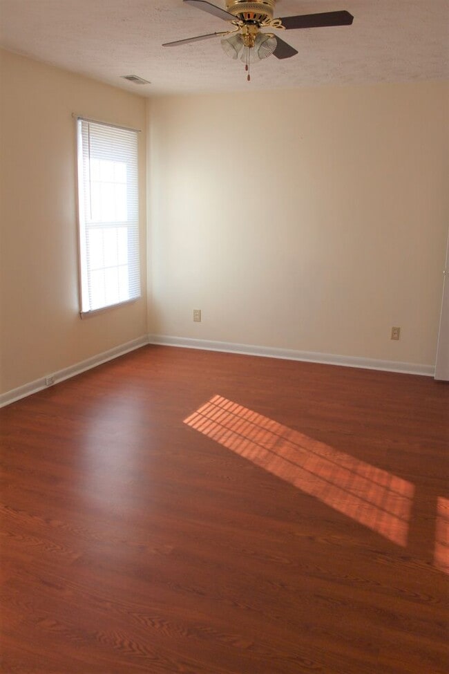 Building Photo - Newton Place