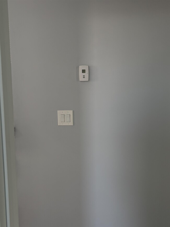 Building Photo - 6720 John F. Kennedy Blvd