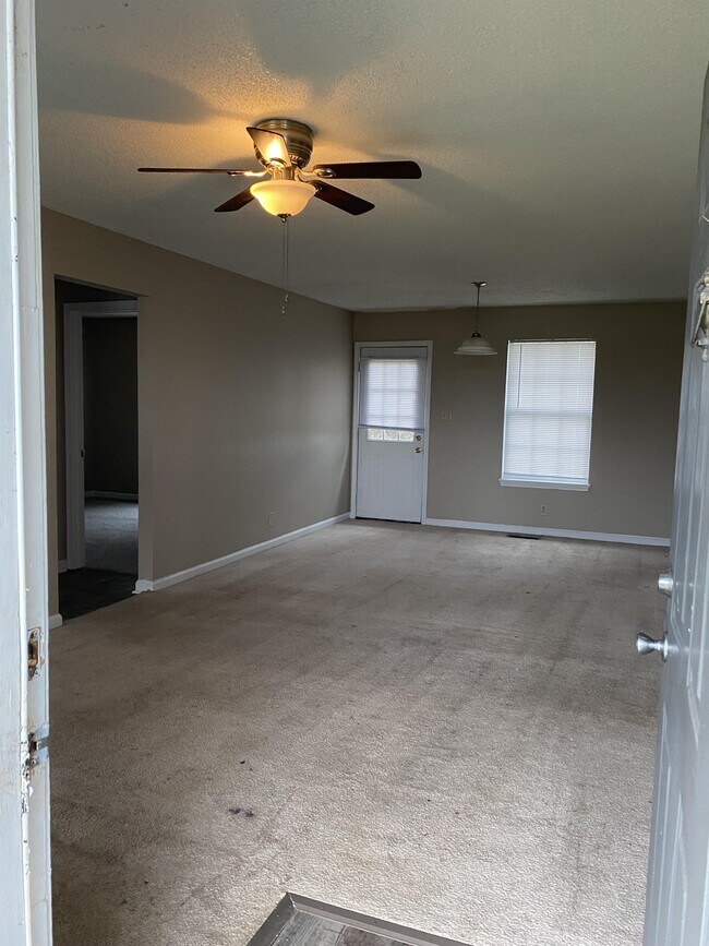 2070 Carneal Ln 2070 Carneal Ln Oak Grove KY 42262 Apartment Finder