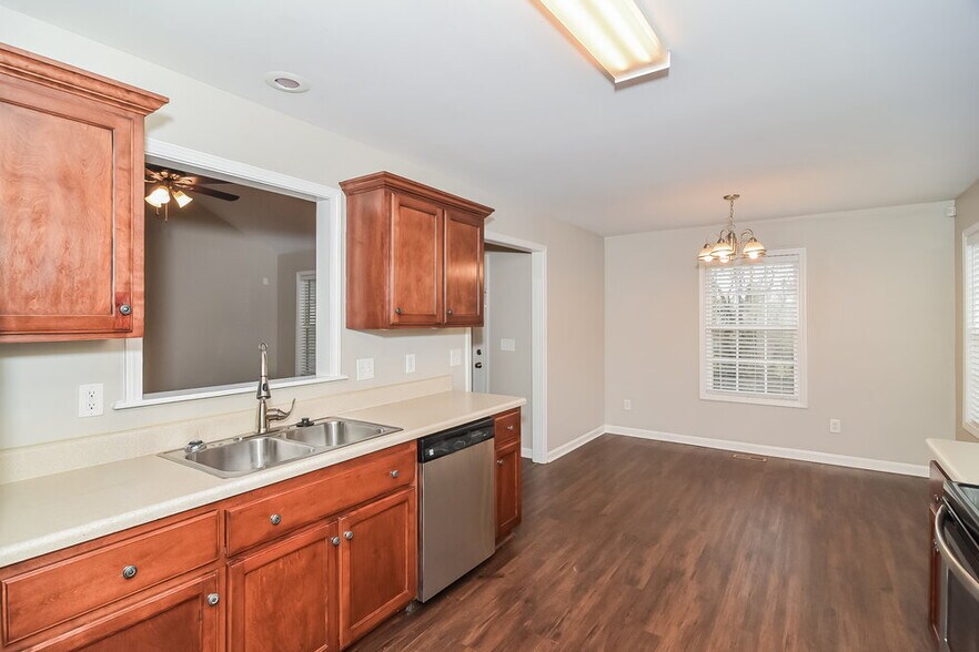 Building Photo - 3615 Stevens Bend Dr