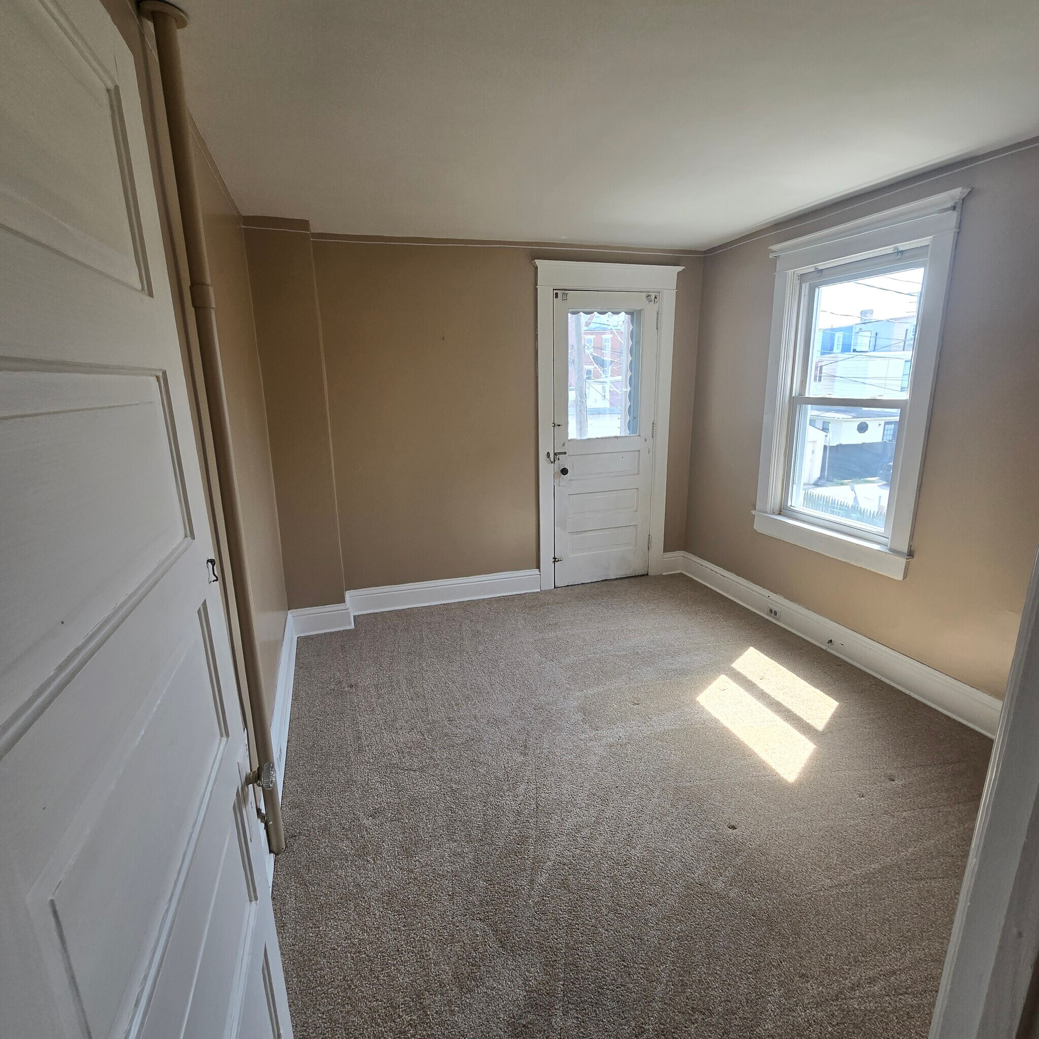 Building Photo - 814 Wayne Ave