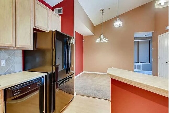 Building Photo - Charming 2BR Townhome in Longmont