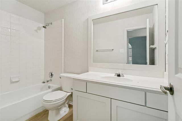 Building Photo - 7063 Juniper Dr