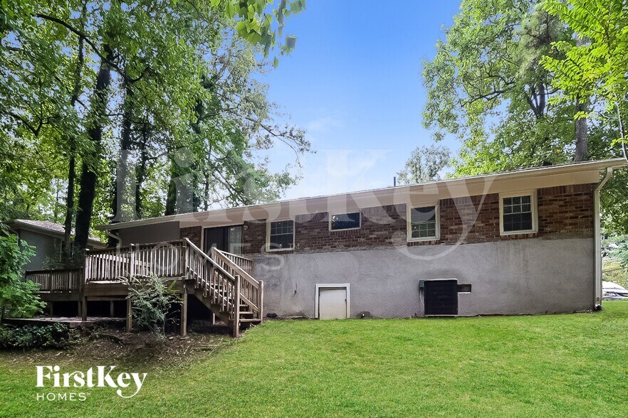 Building Photo - 2340 Melody Ln NW