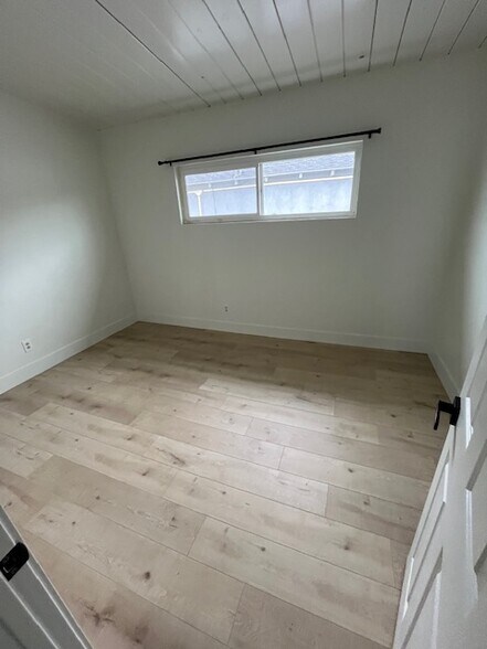 Building Photo - 25 Bennett Ave