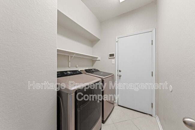 Building Photo - 6035 Hematite Rim