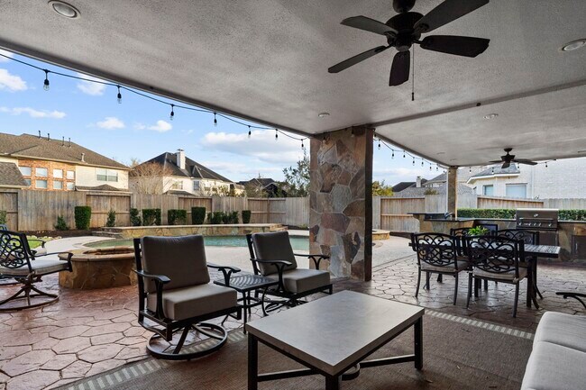 Building Photo - 2822 Taylorcrest