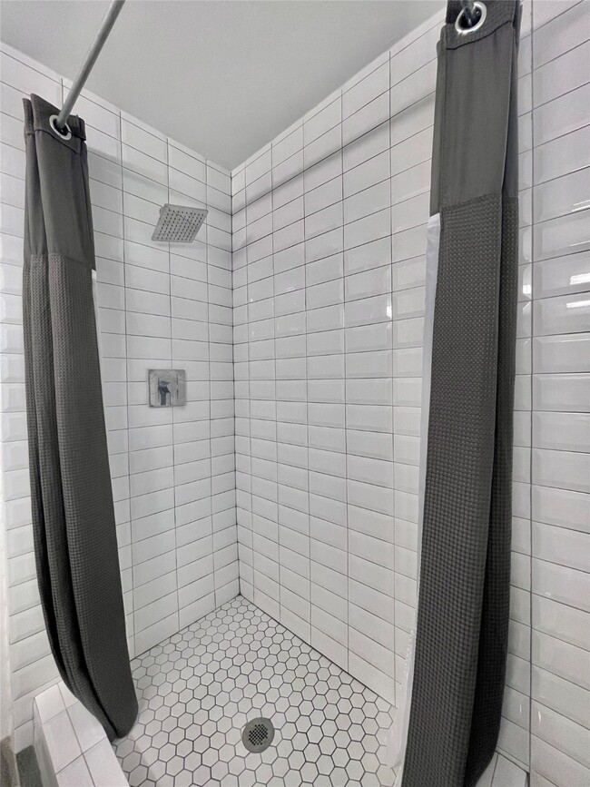 Building Photo - 1802 Arbor St