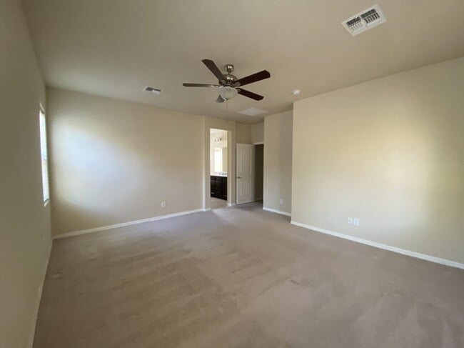 Building Photo - 3533 S Washington St