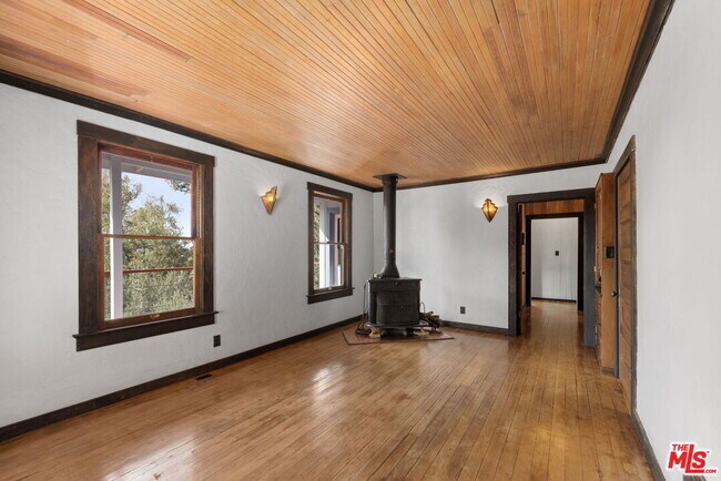 Building Photo - 1409 Avon Park Terrace