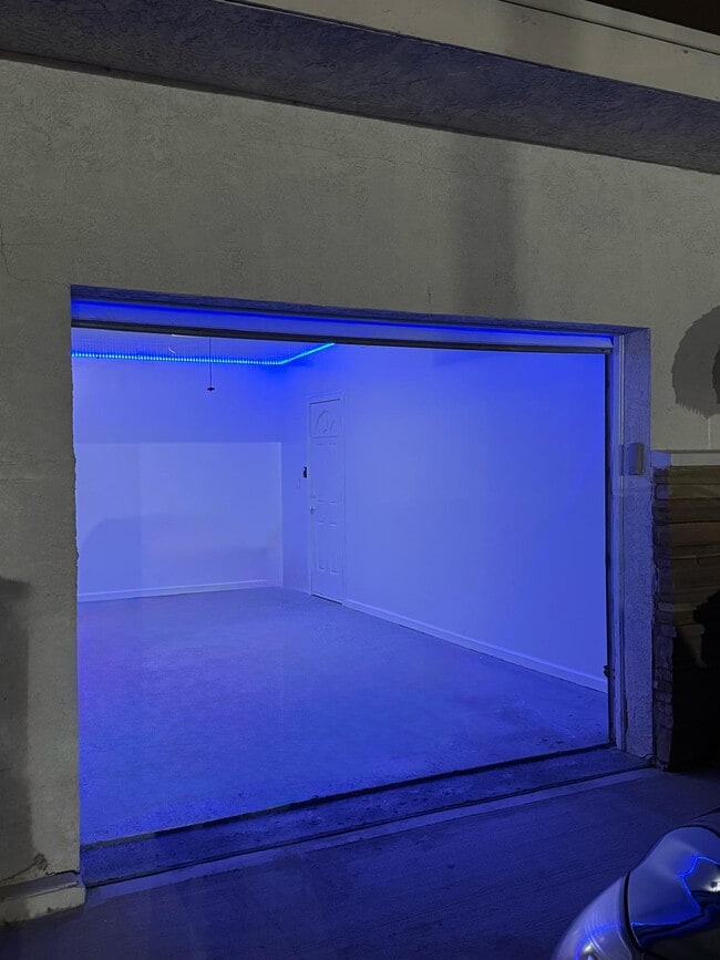 Building Photo - 1550 Frebis Ave