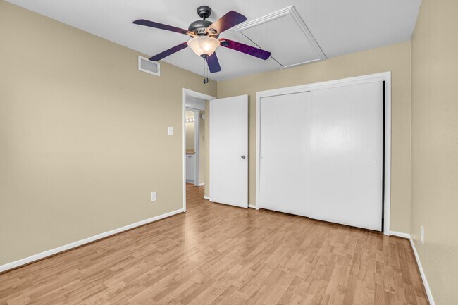 Building Photo - 3220 69th St