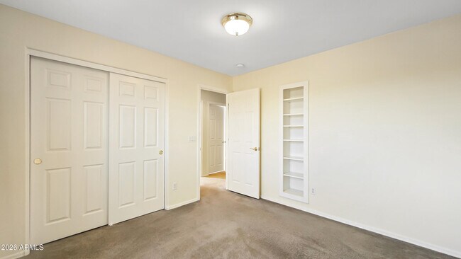 Building Photo - 14226 W Wethersfield Rd