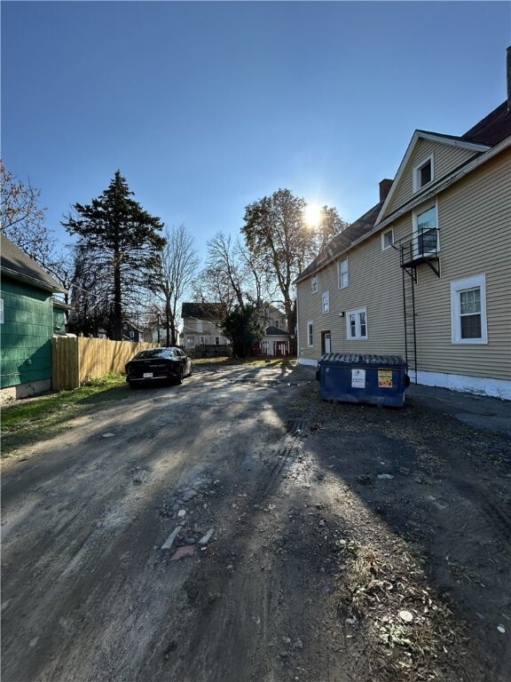 Building Photo - 301 Weaver St