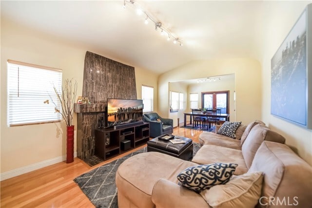 Building Photo - 2168 Lemoyne St