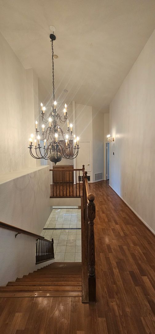Building Photo - 7229 Ojai Dr