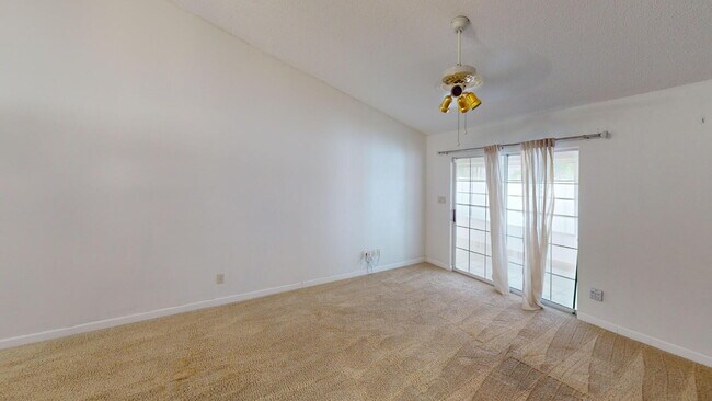 Building Photo - **Reduced rent** $1,880 Spacious 3-Bedroom Home in Prime North Pensacola Location