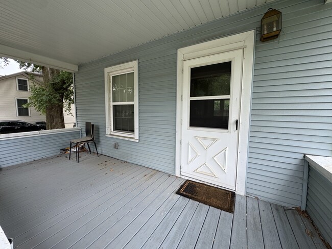 Building Photo - 440 Ingalton Ave