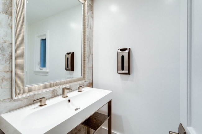 Building Photo - 4611 Charleston Terrace NW