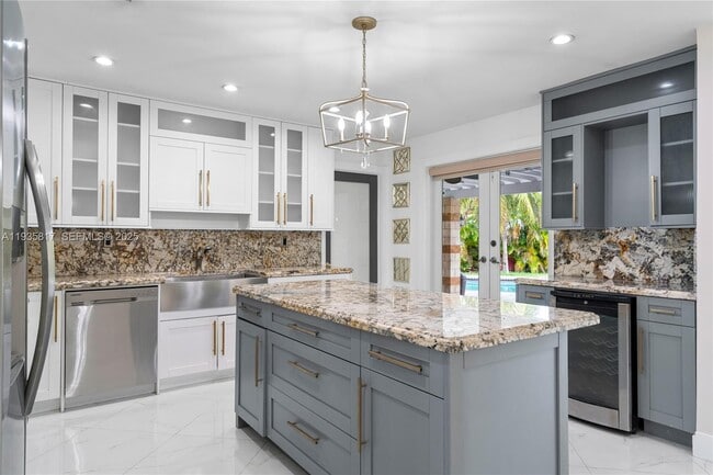 Building Photo - 13611 SW 77th St