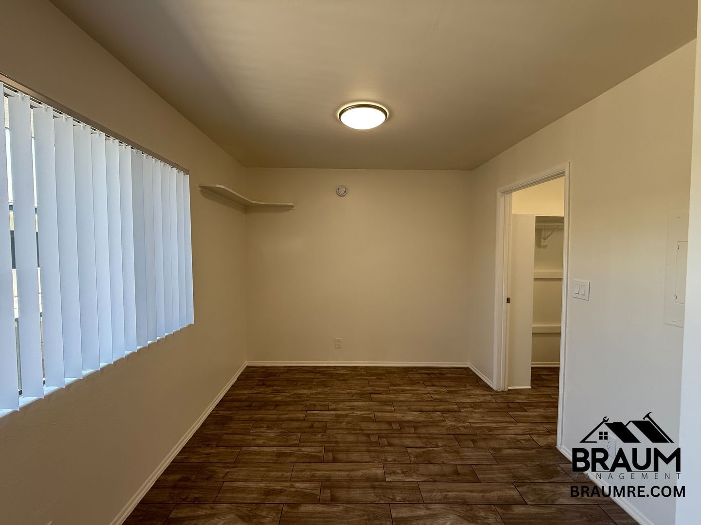 Building Photo - 15634 Leadwell St
