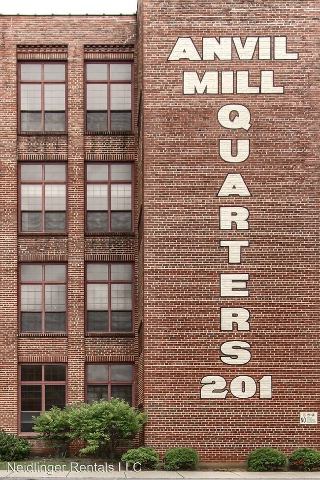 Building Photo - 201 S Lancaster St