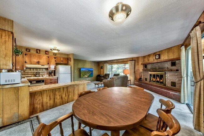 Building Photo - Cozy 3BD house avail. on 10/10/2025 for a ...
