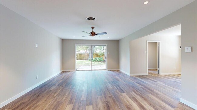 Building Photo - 5243 Indigo St