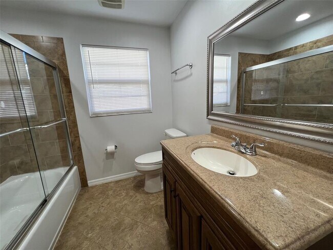 Building Photo - 11177 Bella Loma Dr