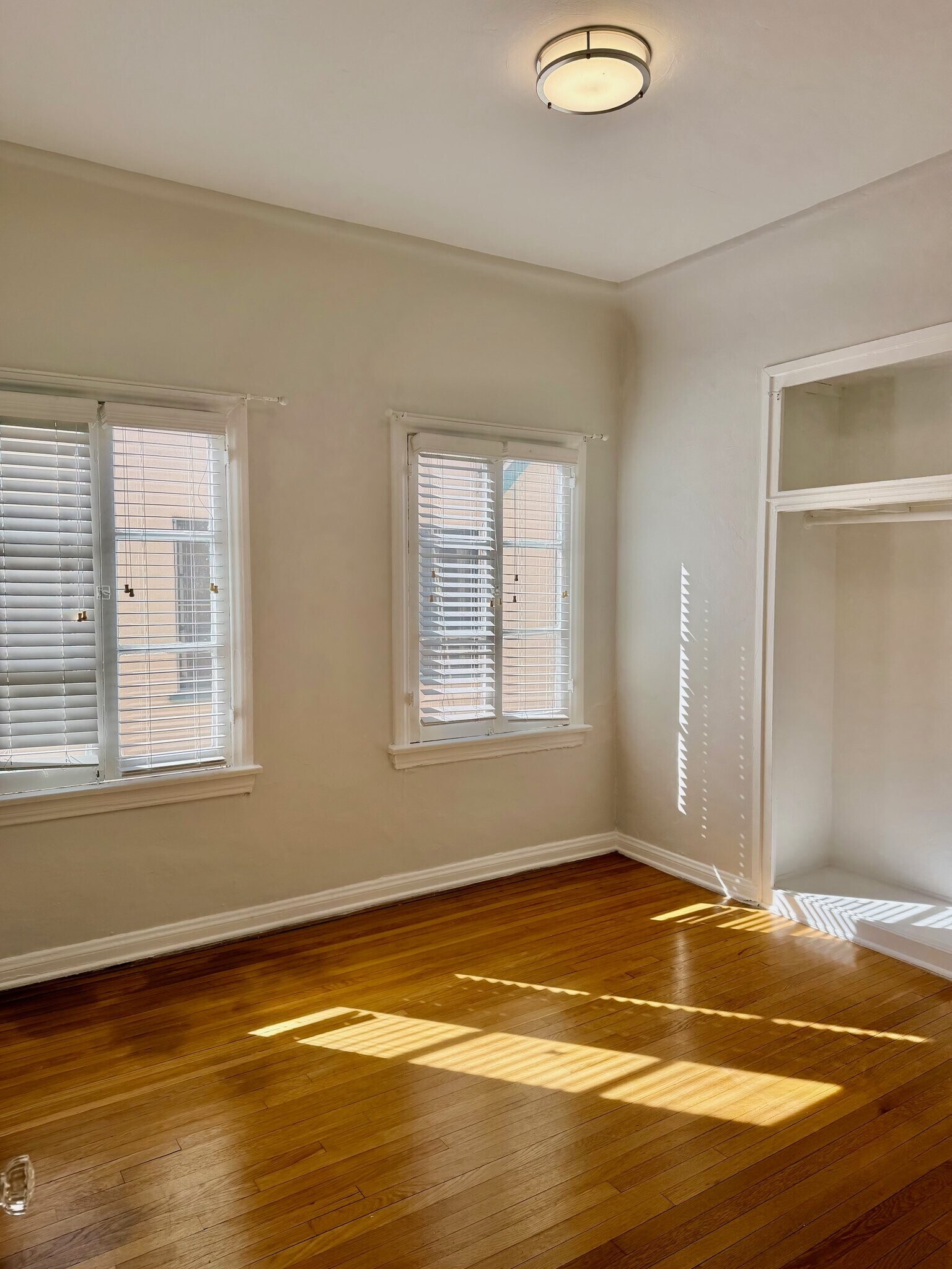 Building Photo - 350 N Spaulding Ave