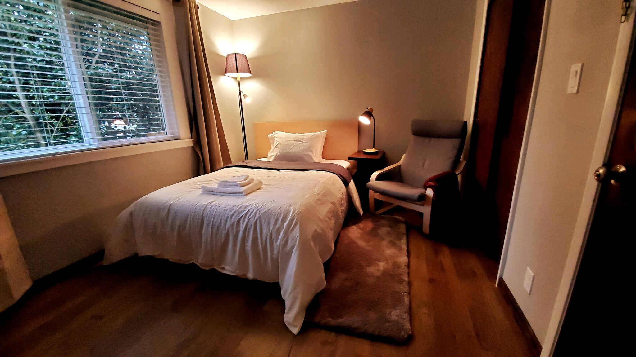 Building Photo - 1803 N 200th St