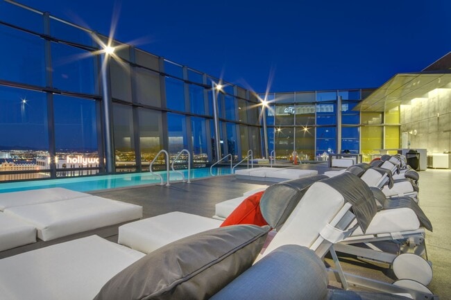 Building Photo - Wake Up to the Las Vegas Skyline – Premium 2-Bedroom Unit with Wall-to-Wall Windows