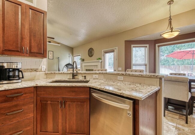 Building Photo - 3-Bedroom Home with Office in Prime Boise ...