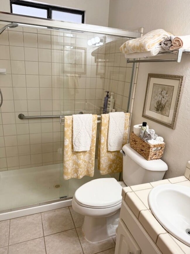 Building Photo - Cozy 3BD/2BA Single-Family in Copperopolis with Lake Views!