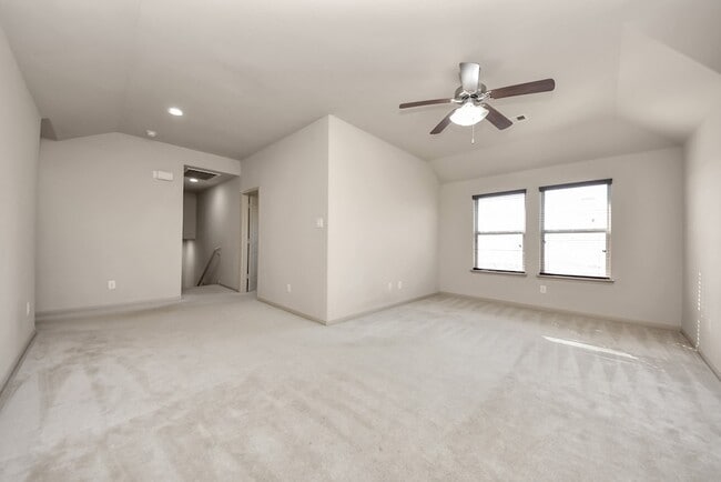 Building Photo - 3223 Aegean Dr