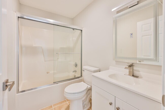 Building Photo - 2914 Temperance Dr