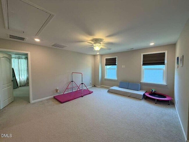 Building Photo - 2525 Elm Grant Dr