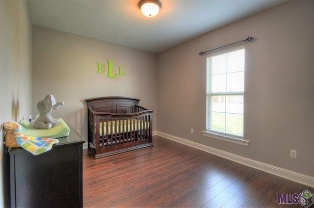 Building Photo - 4 Bedroom House Located in Prairieville with Spacious Rooms and a Large Backyard