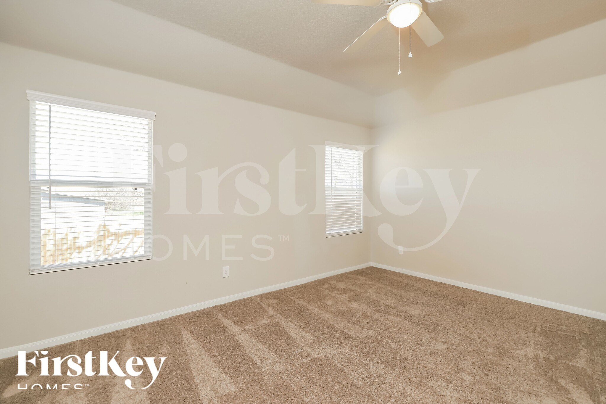 Building Photo - 9984 Sarrebourg St