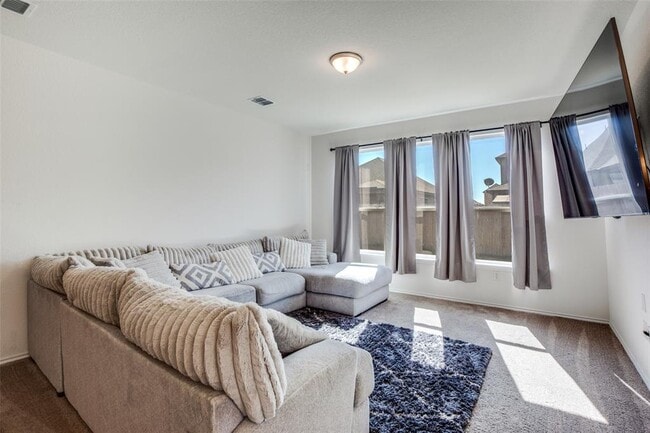 Building Photo - 211 Pitkin Dr