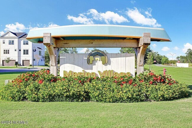 Building Photo - Welcome to Riverlights, a stunning waterfront community in Wilmington, NC